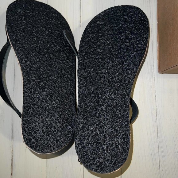 Size 5.5 Crupon Trevi Barefoot shoes - Picture 3 of 6